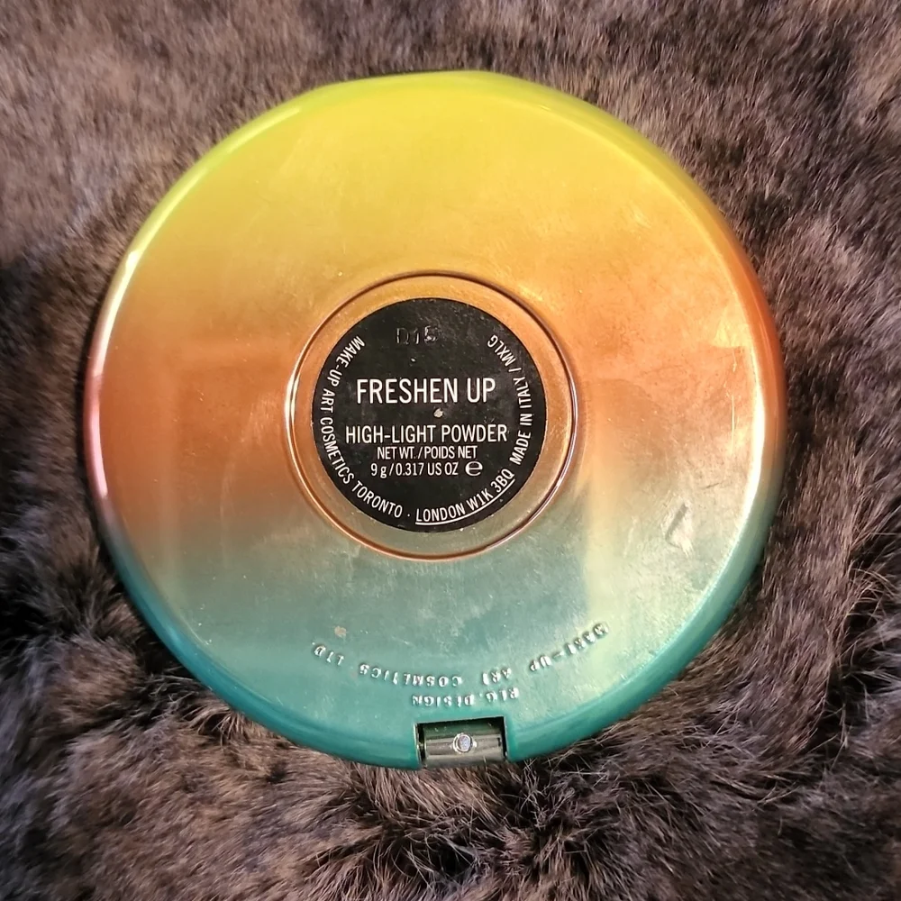 MAC High-light powder - Picture 3 of 3